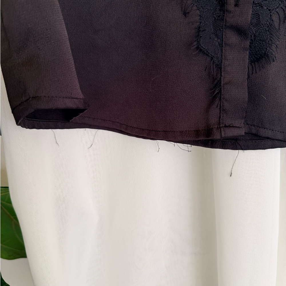 Bundle of 4 great button up collared tops Size Small - Picture 6 of 12